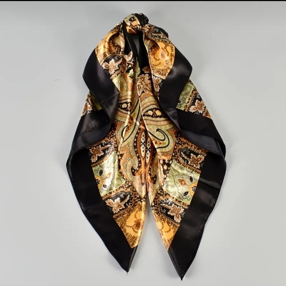 35" Square Navy Blue Color Scarve Classic Vintage Square Head Bandana For Woman. - Picture 2 of 5